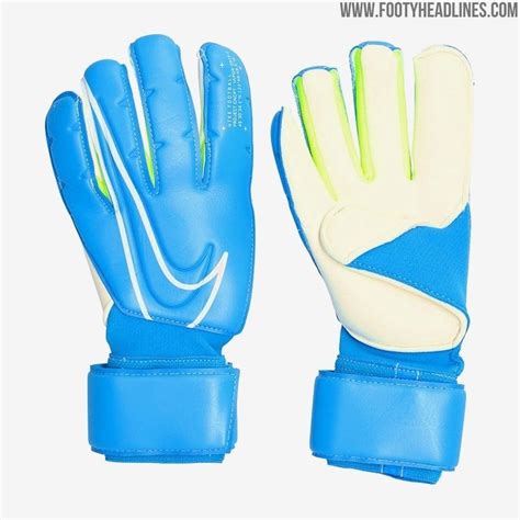 Alisson dedicated the goal to his father, who tragically died in februarycredit: Liverpool Keeper Alisson Becker Quietly Debuts Prototype ...