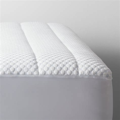 Looking for a mattress pad that does more than just cushion your mattress? Cool Touch Mattress Pad (California King) White - Made By ...