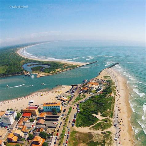 Praia Da Boca Da Barra Balneário Barra Do Sul Santa Catarina Brasil