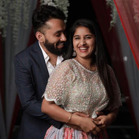 Tv Actress Meghana Lokesh With Her Husband Photos Lovely Telugu