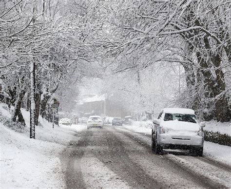 Snow Chaos As Blizzards Hit Northern England Daily Star