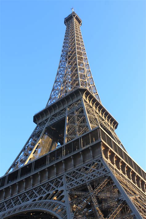 Close View On Eiffel Tower Hoodoo Wallpaper