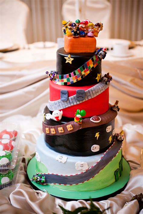 Geek Art Gallery Sweets Mario Kart Cake