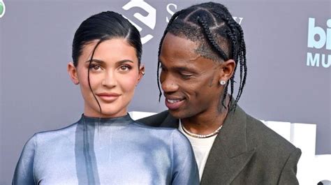 Travis Scott Deletes Kylie Jenner Cooking Snap After Praising Her In