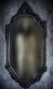 The Top Creepy Haunted Mirrors That Have Ever Existed