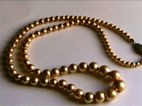 Vintage Graduated Pearl Necklace Sterling Clasp Golden Etsy
