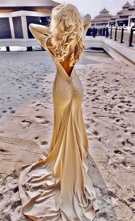 ⊱ɛʂɬཞɛƖƖą⊰ Glamour Dress Fashion Gorgeous Gowns