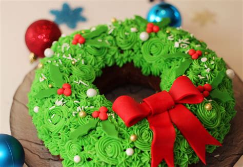 You are at:home»christmas»21 christmas cake stand decorating ideas to deck the halls. Christmas Bundt Cake Decorating Ideas - Christmas Bundt Cake Table For Seven Food For You The ...