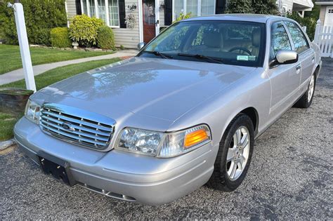 2011 Ford Crown Victoria Lx For Sale Cars And Bids