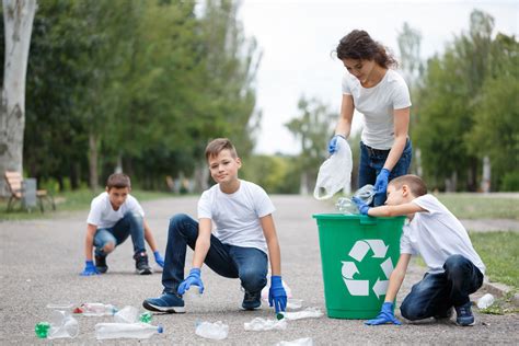 5 Great Ways To Get Youth Involved In Park Cleanup Bearsaver