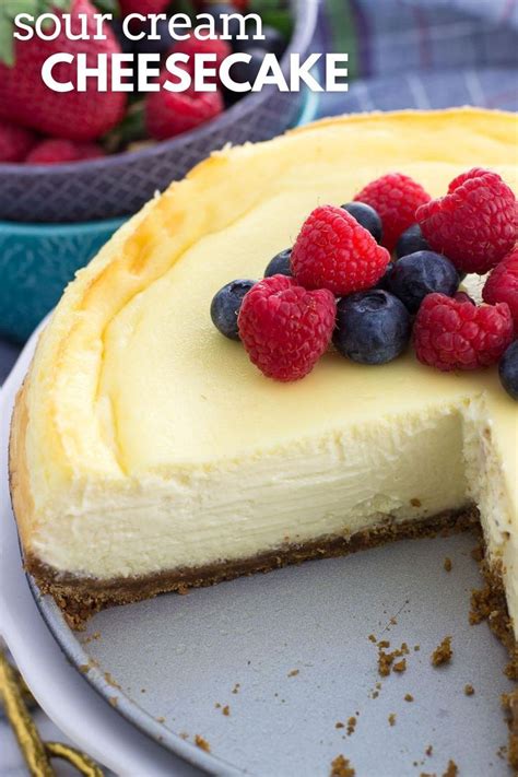 Slice the cheesecake using a hot, wet knife, wiping the knife blade clean in between. Sour Cream Cheesecake | Sour cream cheesecake, Sour cream ...