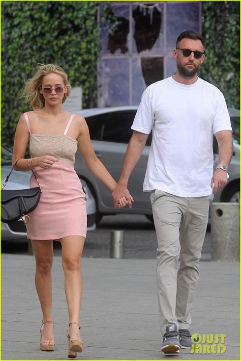 Jennifer Lawrence Marries Cooke Maroney In Star Studded Wedding In