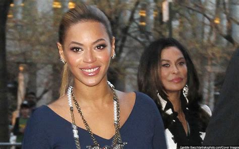 Beyonces Mom Tina Knowles Shares Gushing Post About Her Amid