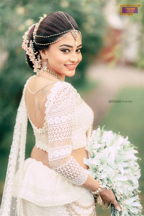 Sri Lankan Beautiful Model Dinusha Siriwardana Wedding Bride Photoshoot