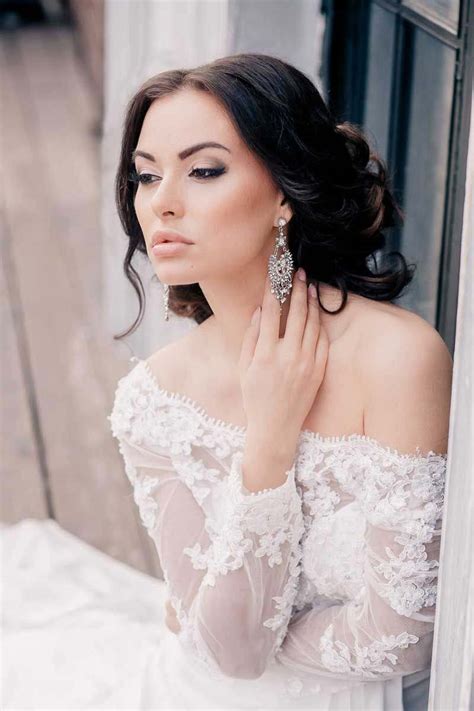 Mireasă pentru fiul meu (literally a bride for my son) is a romanian reality matrimonial show produced by sinevizyon tv production. Machiaj de mireasa satena - Mireasa Perfecta.ro