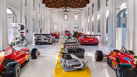 Museu Da Ferrari Em Modena Zepada