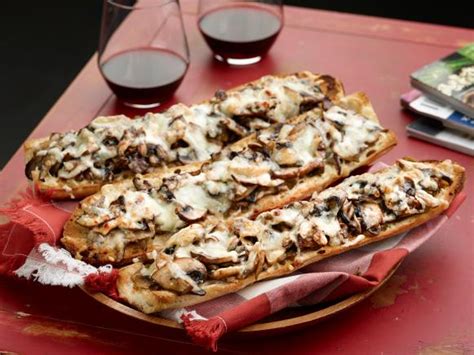 Mushroom Lovers French Bread Pizzas Recipe Rachael Ray Food Network
