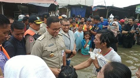 Ahok Dulu Normalisasi Kampung Pulo Anies Sekarang Tetap Banjir