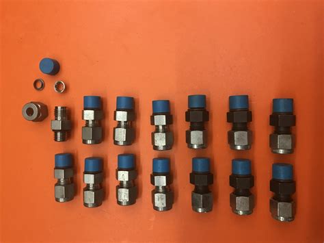 14 Swagelok Tube Fitting Ss 400 1 4 For 14 Male Npt By 14 Tube