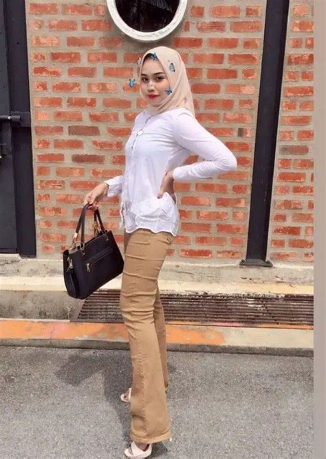 Pin By Molay On Tuan Puteri Amelia Fashion Hijab Fashion Amazing Women