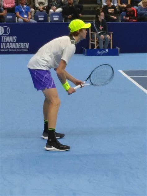 Jannik Sinner : Jannik Sinner Biography Age Height Family Gf Tennis