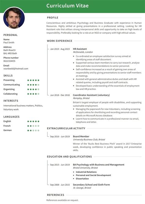 The ideal resume format usually depends on how much work experience you have. How to write a killer student resume? The best tips to get you hired! - CVmaker.com