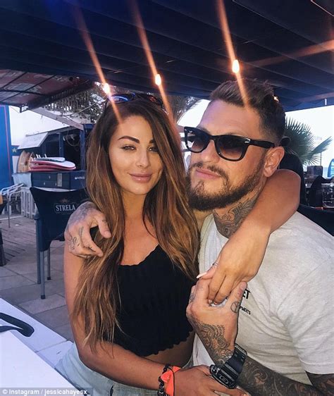Love Island 2015 Winner Jess Hayes Announces Her Engagement To