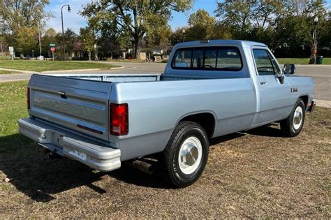 1989 Dodge Ram D250 Photo 5 Barn Finds