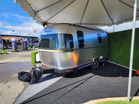 The Airstream Estream Is A Revolutionary Ev Powered Camper That Can