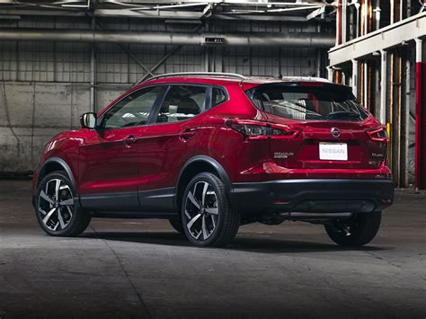 The vehicle's current condition may mean that a feature described below is no longer available on the vehicle. 2020 Nissan Rogue Sport Deals, Prices, Incentives & Leases ...