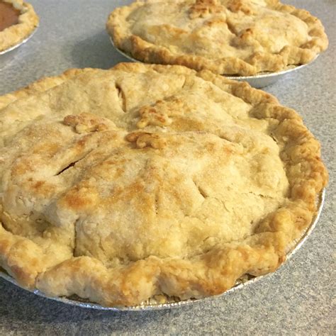 With plump juicy apples, light flaky crust and a hint of cinnamon, this pie is everything you love about the holidays. Homemade Apple Pie | Recipe | Apple pie recipes, Apple pie ...