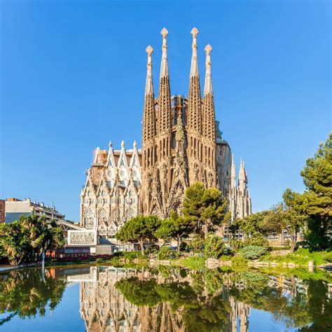 Antoni Gaudi Biographie Courte De Larchitecte De La Sagrada Familia