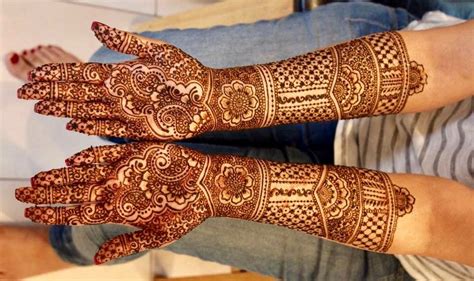 The Truth About Being A Henna Artist In The South Asian Community By Sabah Ismail The Pink