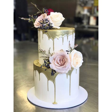 Two Tier Wedding Cake With Gold Drip Simple Wedding Cake Wedding