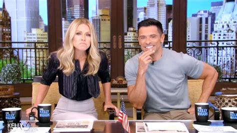 All The Reasons Live Fans Think Kelly Ripa And Mark Consuelos Show