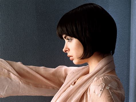 We did not find results for: Short bob with bangs and fringes in the nape