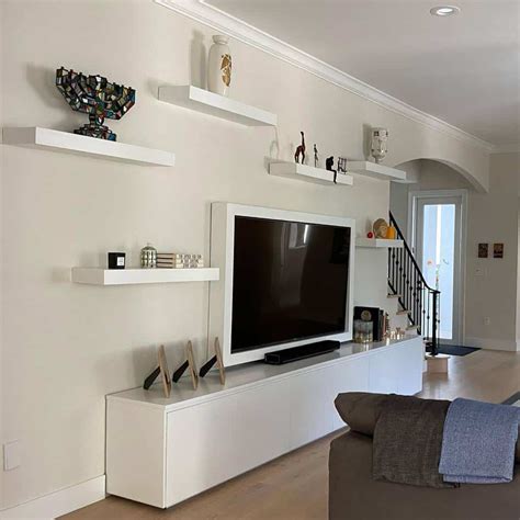 10 Living Room Floating Shelves