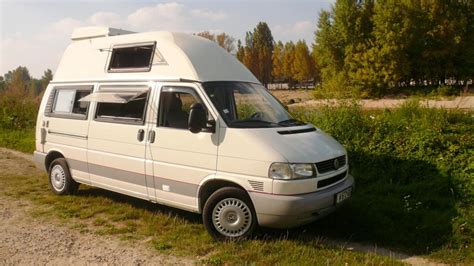 L'entreprise car caravane à pont de metz est spécialisée dans l' aménagement de camping car fourgon fiat ducato e312, espace cuisine et couchage. Fourgon aménagé 4 couchages - location auto clermont