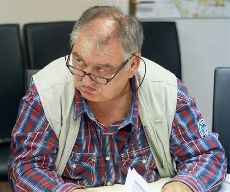 Merekod stok penggunaan rekod melalui sistem. Kad dođete kod liječnika nemate gdje parkirati ...