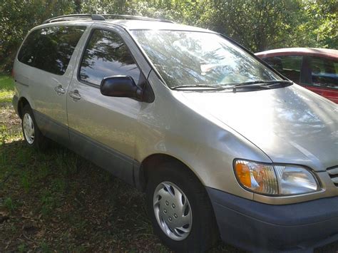 When you browse model pictures online, you will see why the interior. 2001 Toyota Sienna - Overview - CarGurus