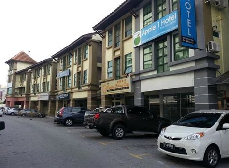 Couples particularly like the location — they rated it 8.6 for a nice and clean hotel with a lot of parking spaces, walking distance to tesco extra and many food shops, also very near to usm. Penang commercial shop house retail lot for rent lease ...