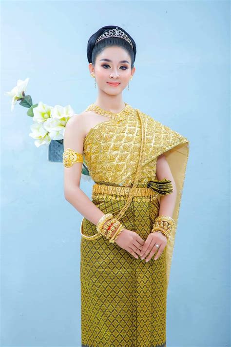 🇰🇭 Beautiful Cambodia Traditional Wedding Dress 🇰🇭