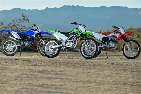 Cycle world compares the kawasaki ninja 250r and honda cbr250r on all our favorite roads of los angeles. Kawasaki KLX140G vs. Honda CRF230F vs. Yamaha TTR230 ...