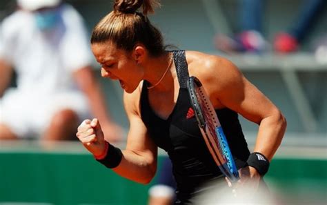 Maria Sakkari Muscles Maria Sakkari Reaches Madrid Open Round Of 16