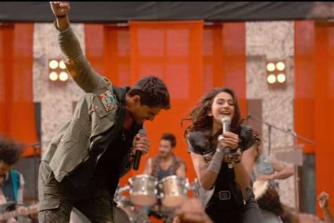 Sidharth Malhotra And Rakul Preet Singh Turn Rockstars In Aiyaary Shuru Kar Song Watch Video