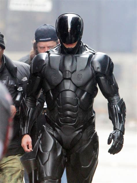 Manaside From The Criticism For Being A Remake The New Robocop Suit