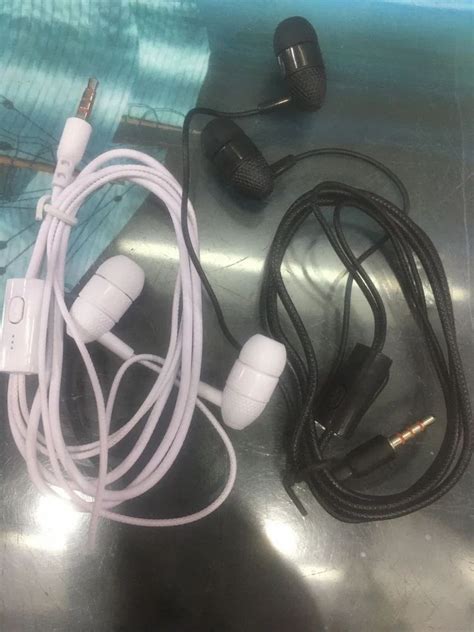 Champ Mobile Wired Earphone At Rs 17piece In Delhi Id 24816232612