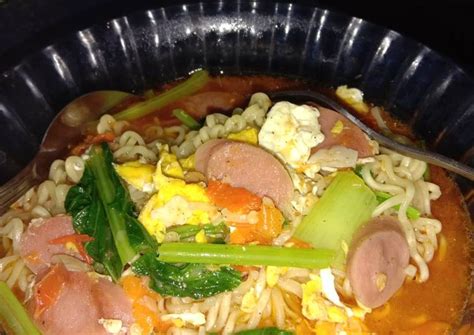 Cara membuat seblak kering tentu berbeda dari seblak basah. Easiest Way to Prepare Yummy Seblak mie instan