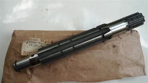 During 1997, mgi has together with moto guzzi italy improved the spare parts availability to above 90 % and still growing. Moto Guzzi V35 V50 Gear Shaft 19213600 - Moto Guzzi Spare ...