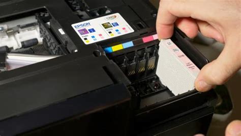Siapkan handuk kecil, alas dan sarung tangan bila perlu. Cara Menghapus Hasil Tinta Printer Inkjet : Cara Ampuh ...
